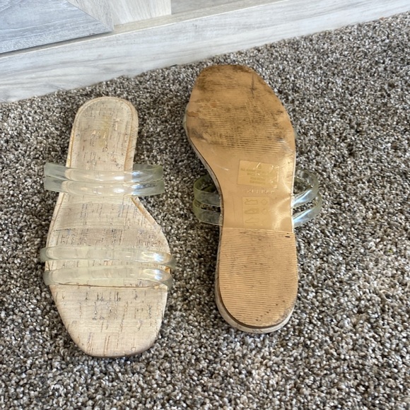 Express Sandals clear size 6 flip flop - Picture 5 of 5